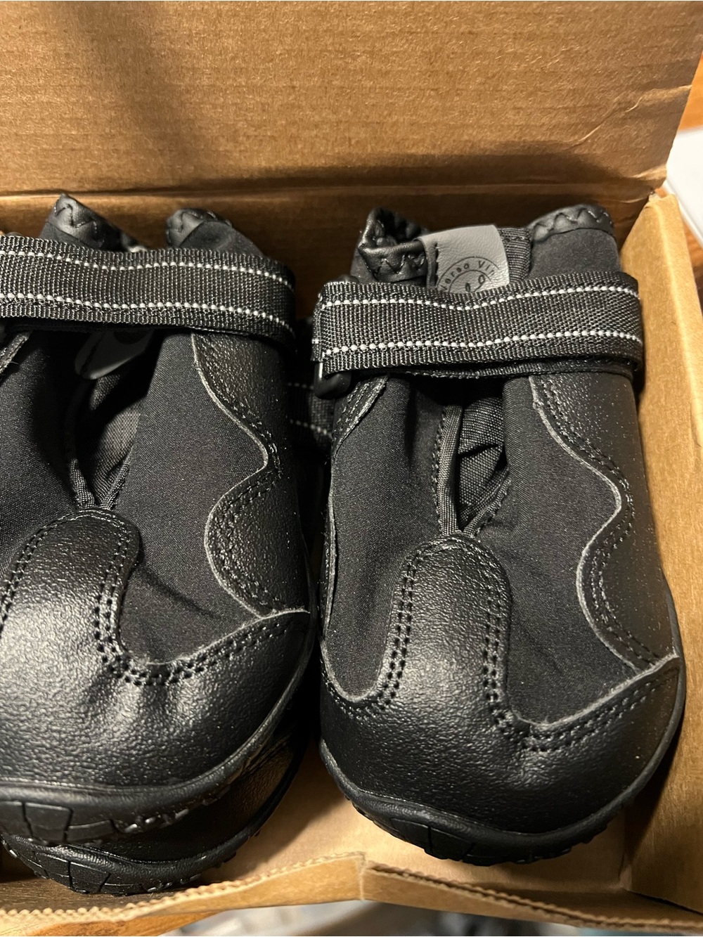 Versa Vine Dog Boots Hiking Black Reflective with Adjustable Velcro Straps NIB